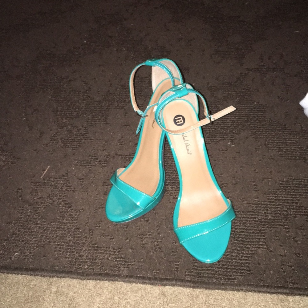 Turquoise heels - Picture 3 of 3